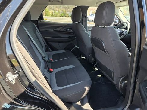 Used 2023 Chevrolet TrailBlazer LT image 17