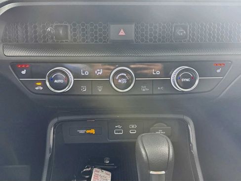Used 2023 Honda CR-V EX image 13
