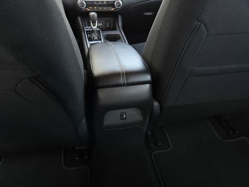 Used 2025 Nissan Sentra SV image 12