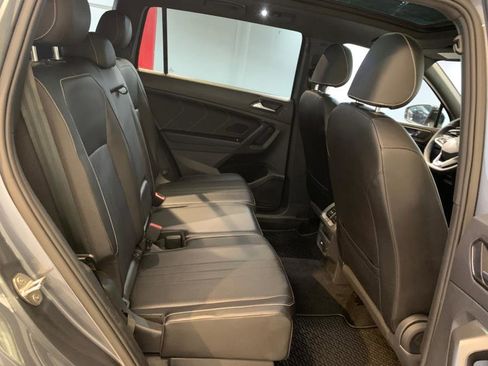 Used 2022 Volkswagen Tiguan SE R-Line image 51