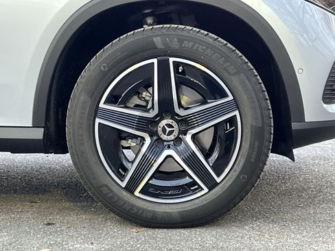 Used 2026 Mercedes-Benz GLC 300 4MATIC image 10