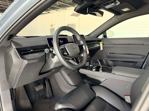 New 2025 Polestar Polestar 3 image 11