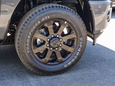 New 2026 RAM 2500 Laramie AWD/4WD image 9