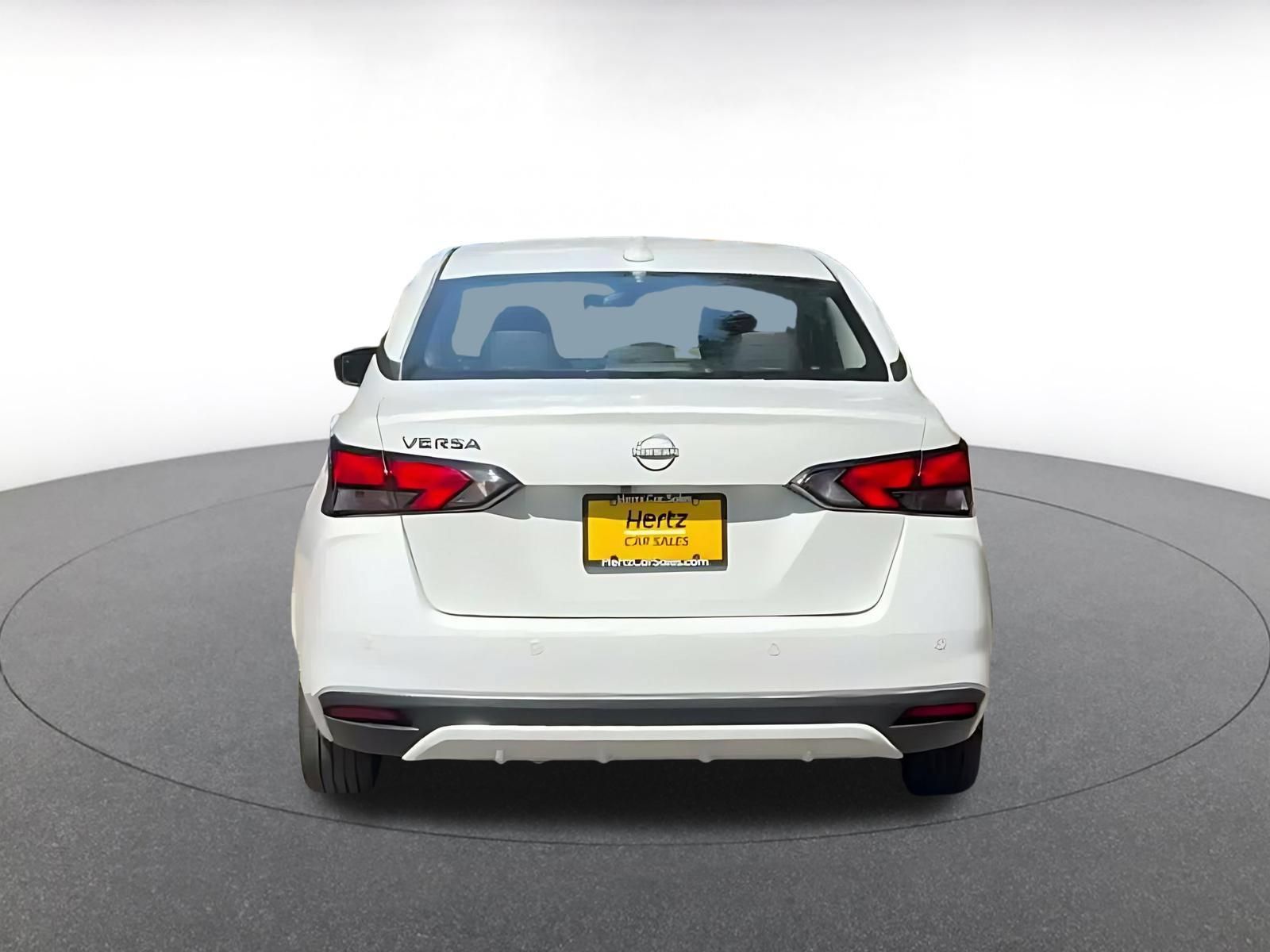 Used 2025 Nissan Versa SV FWD image 13