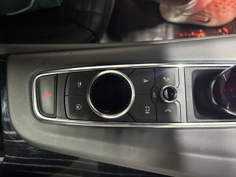 Used 2023 Cadillac Escalade ESV V AWD/4WD image 32