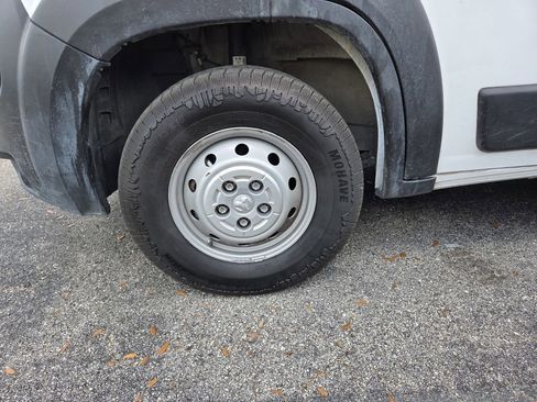 Used 2023 RAM ProMaster 2500 image 4