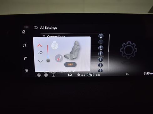 New 2026 Nissan Kicks SR w/ SR Premium Package AWD/4WD image 24