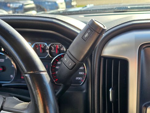 Used 2015 GMC Sierra 2500 SLE image 25