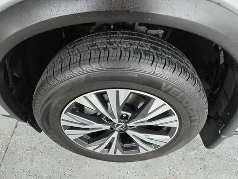 Used 2023 Nissan Rogue SV AWD/4WD image 22