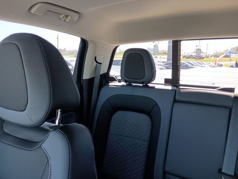 Used 2022 Chevrolet Colorado Z71 image 12