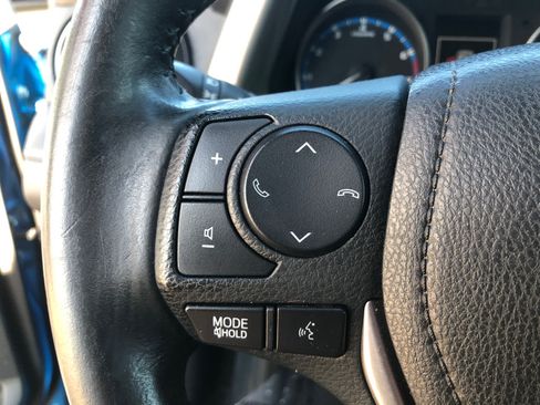 Used 2018 Toyota RAV4 XLE AWD/4WD image 10