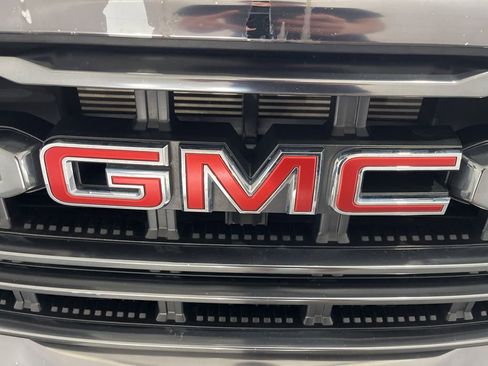 Used 2022 GMC Canyon AT4 image 35