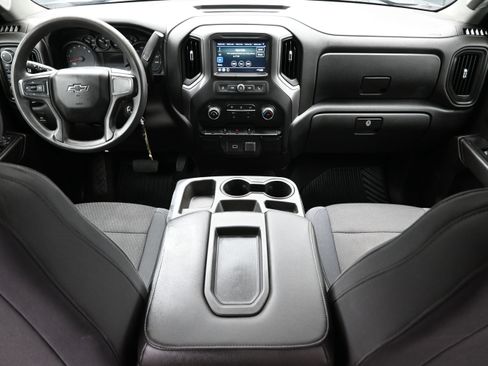 Used 2019 Chevrolet Silverado 1500 Custom Trail Boss AWD/4WD image 14