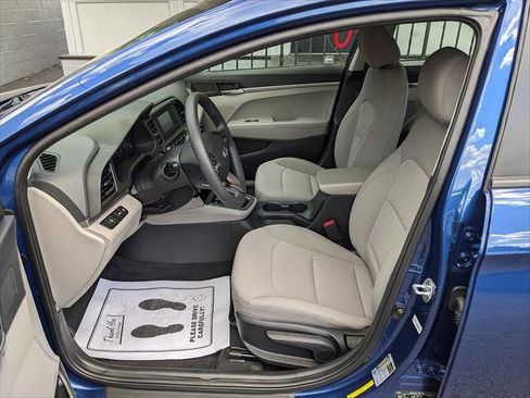 Used 2020 Hyundai Elantra SE FWD image 7