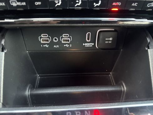 Used 2024 Jeep Grand Cherokee Trailhawk image 30