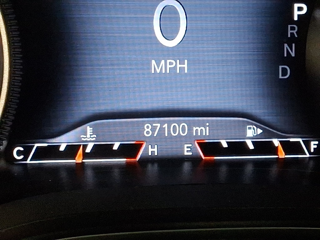 Used 2019 Jeep Cherokee Trailhawk w/ Cold Weather Group AWD/4WD image 19