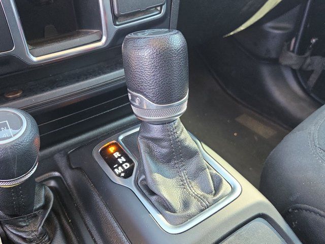 Used 2018 Jeep Wrangler Unlimited Sport AWD/4WD image 11