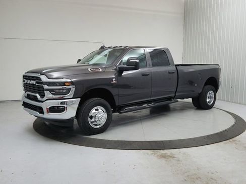 New 2026 RAM 3500 Tradesman AWD/4WD image 3