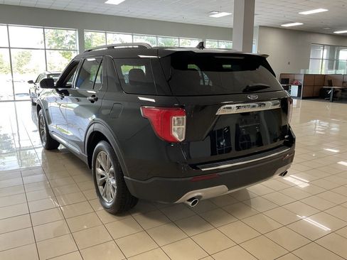 Used 2020 Ford Explorer Limited image 6