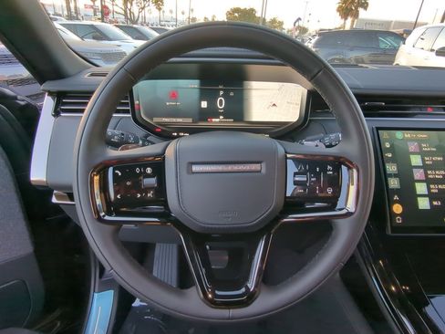 New 2025 Land Rover Range Rover Sport Dynamic SE image 10