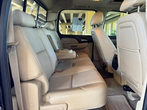 Used 2012 GMC Sierra 3500 Denali AWD/4WD image 29