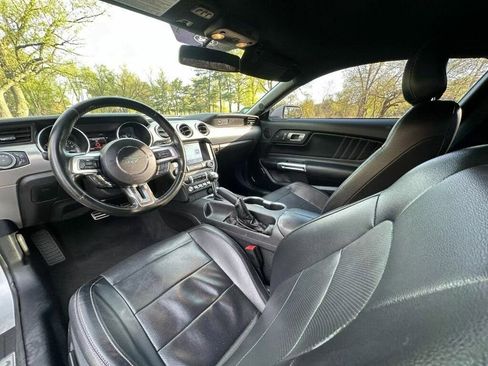 Used 2020 Ford Mustang Premium image 12