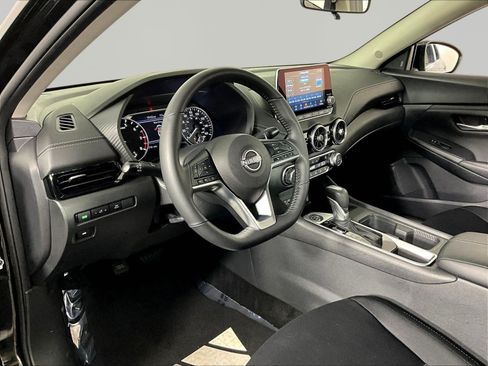 Certified 2025 Nissan Sentra SV w/ All-Weather Package FWD image 17