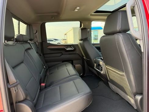 Used 2024 GMC Sierra 1500 Denali w/ Denali Reserve Package AWD/4WD image 11