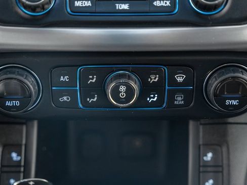 Used 2019 GMC Acadia SLT image 26