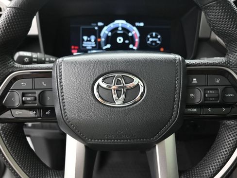 Used 2024 Toyota Tundra Limited AWD/4WD image 19