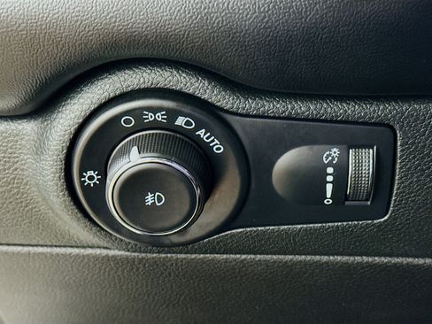 Used 2023 Dodge Durango GT AWD/4WD image 14