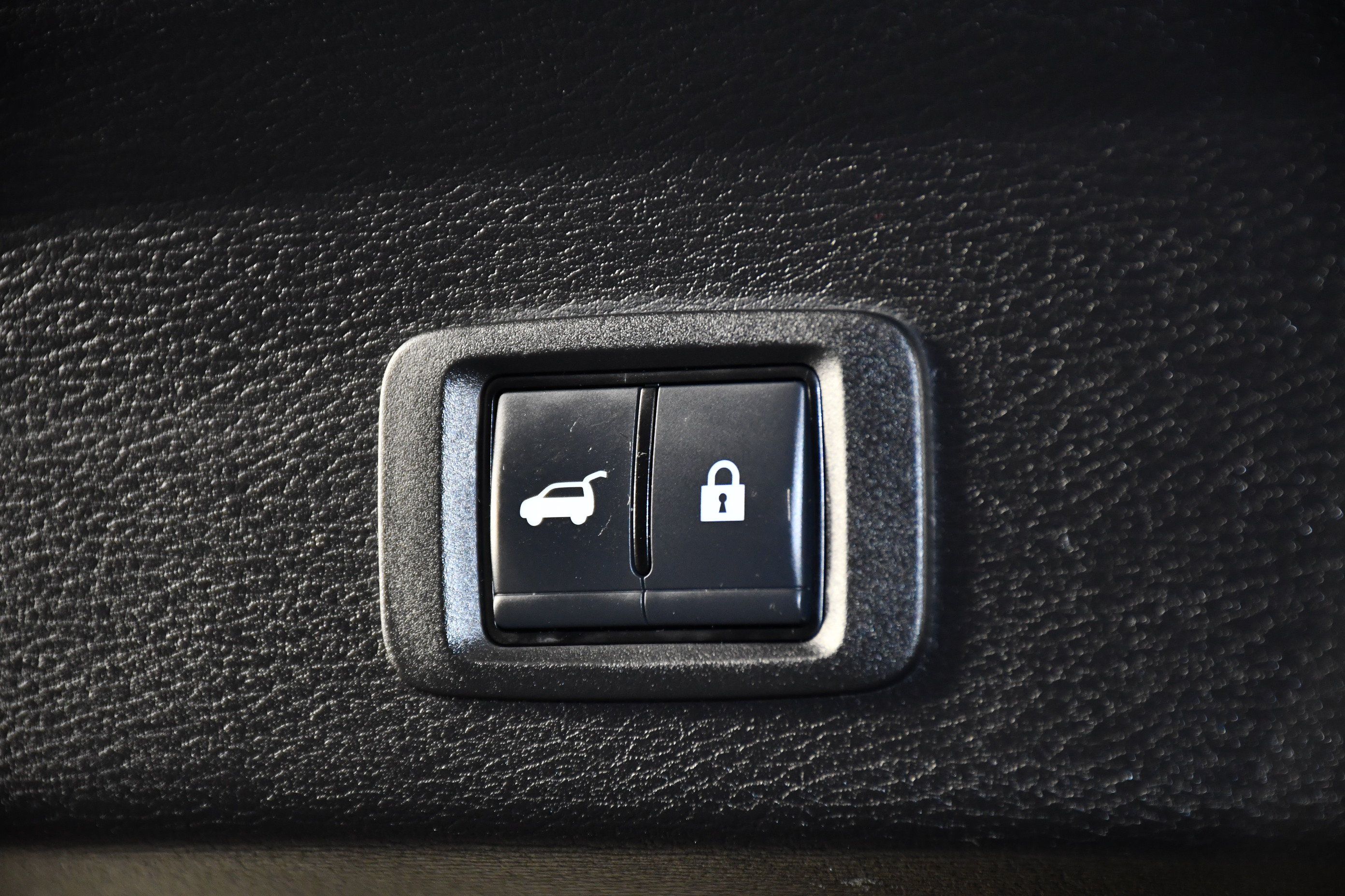 Used 2024 Mitsubishi Outlander SE AWD/4WD image 48