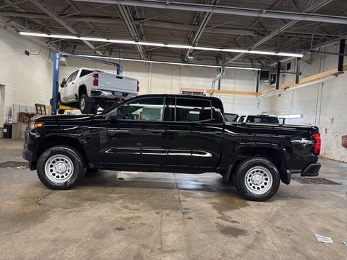 New 2026 Chevrolet Colorado W/T image 3
