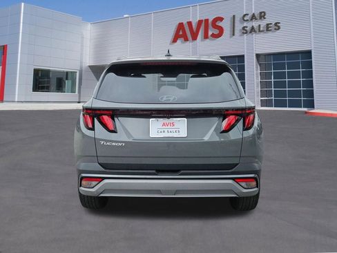 Used 2025 Hyundai Tucson SEL FWD image 5