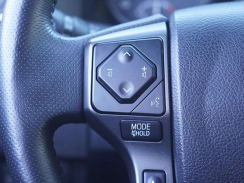 Used 2021 Toyota Tacoma TRD Sport image 25