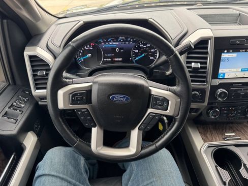 Used 2018 Ford F250 Lariat w/ Chrome Package AWD/4WD image 18