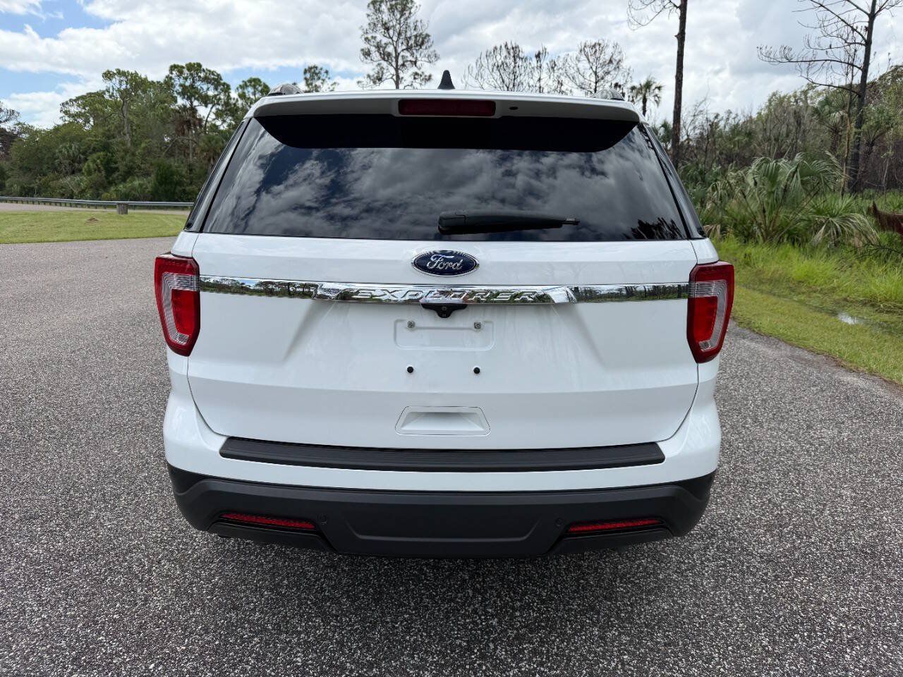 Used 2019 Ford Explorer FWD image 4