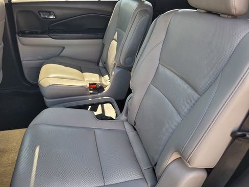 Used 2018 Honda Pilot Elite image 13