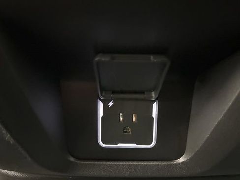 New 2026 Chevrolet Suburban Premier AWD/4WD image 28