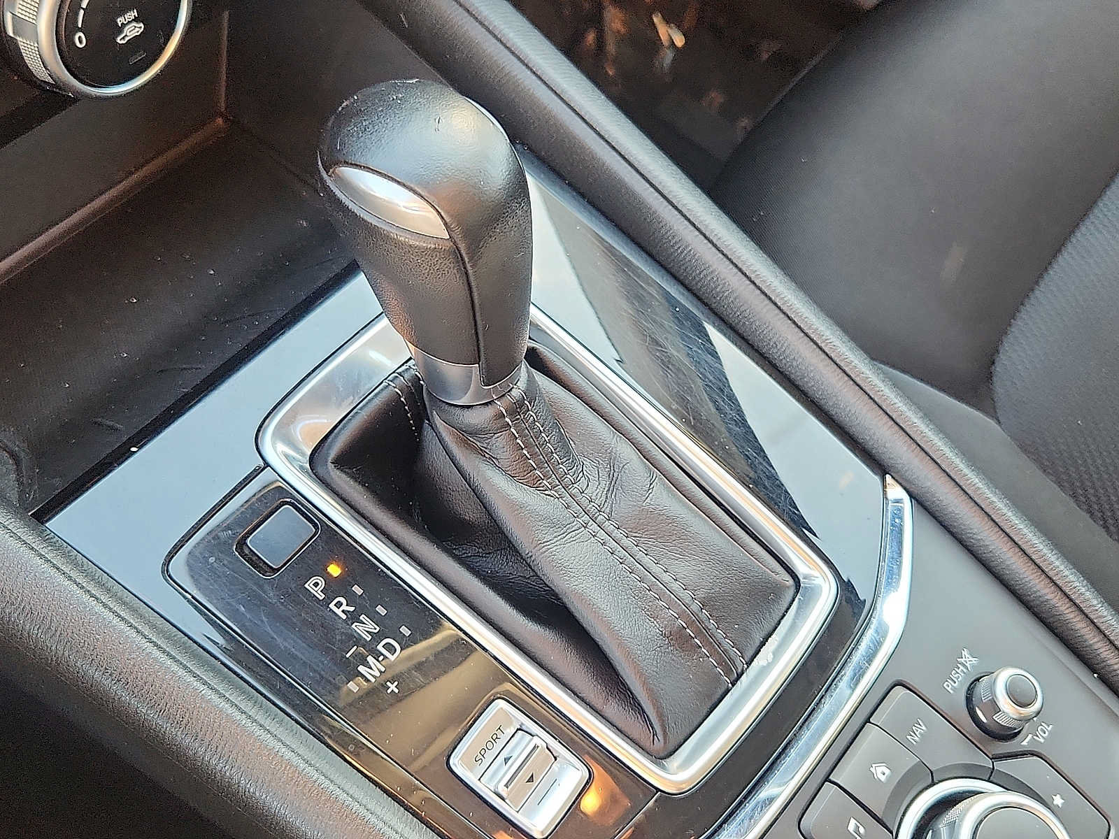 Used 2018 MAZDA CX-5 Sport AWD/4WD image 14