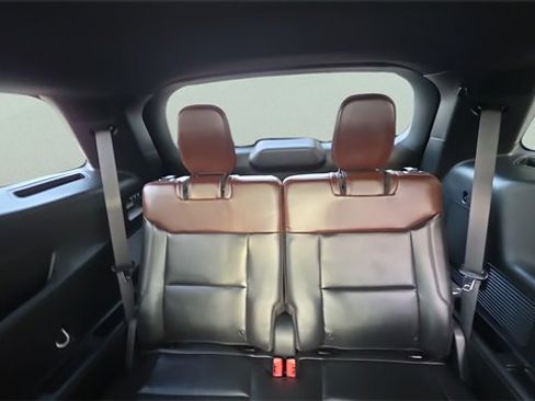 Used 2023 Ford Explorer Platinum w/ Technology Package image 28