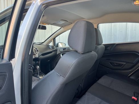Used 2013 Ford Fiesta SE image 13