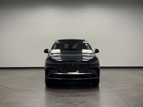 Used 2024 Lincoln Nautilus Reserve image 3