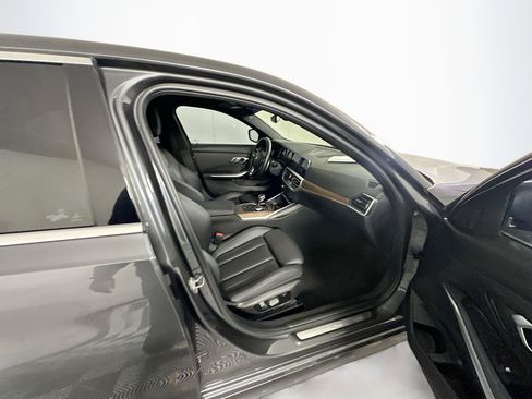 Used 2020 BMW 330i xDrive Sedan w/ Driving Assistance Package image 31