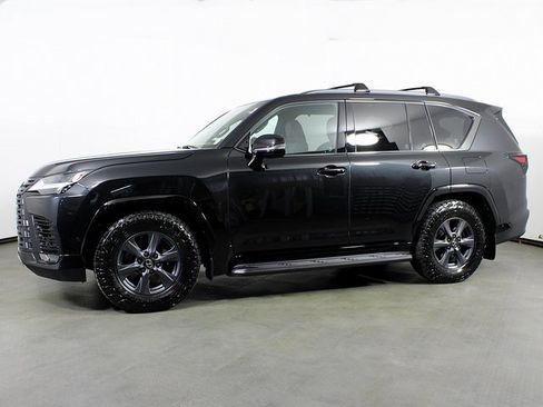 Used 2025 Lexus LX 700h Overtrail image 3