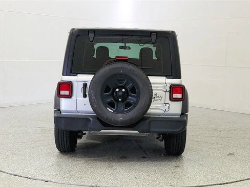 Used 2022 Jeep Wrangler Unlimited Sport AWD/4WD image 6