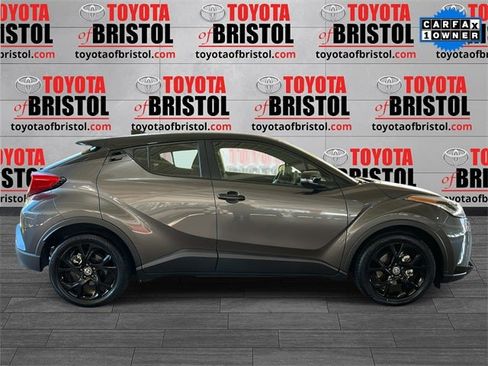 Used 2022 Toyota C-HR Nightshade image 2