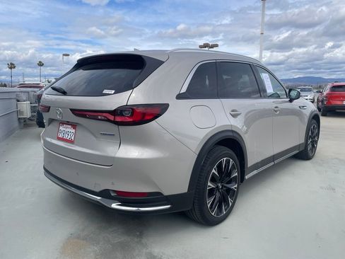 Certified 2024 MAZDA CX-90 Plug-In Hybrid w/ Premium Plus AWD/4WD image 2