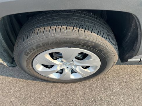 Used 2025 Toyota RAV4 LE FWD image 18