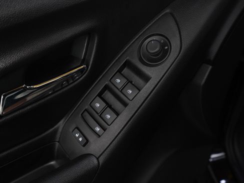 Used 2020 Chevrolet Trax LS w/ Tint and Cruise Package FWD image 20